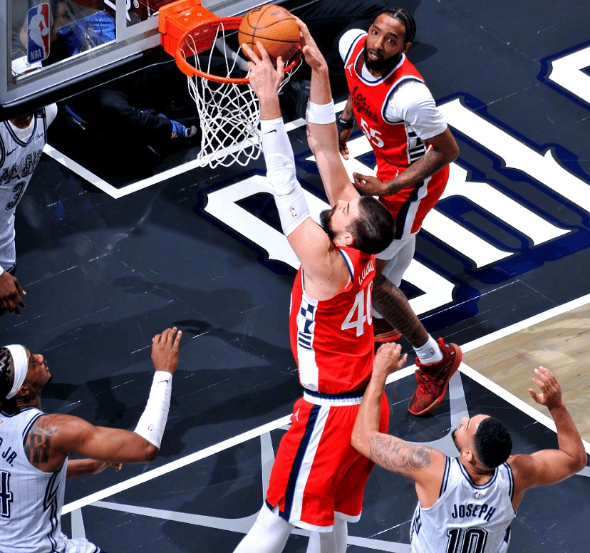 浓眉哥在巴黎圣日耳曼比赛中刷新纪录，险胜引发热议！的简单介绍